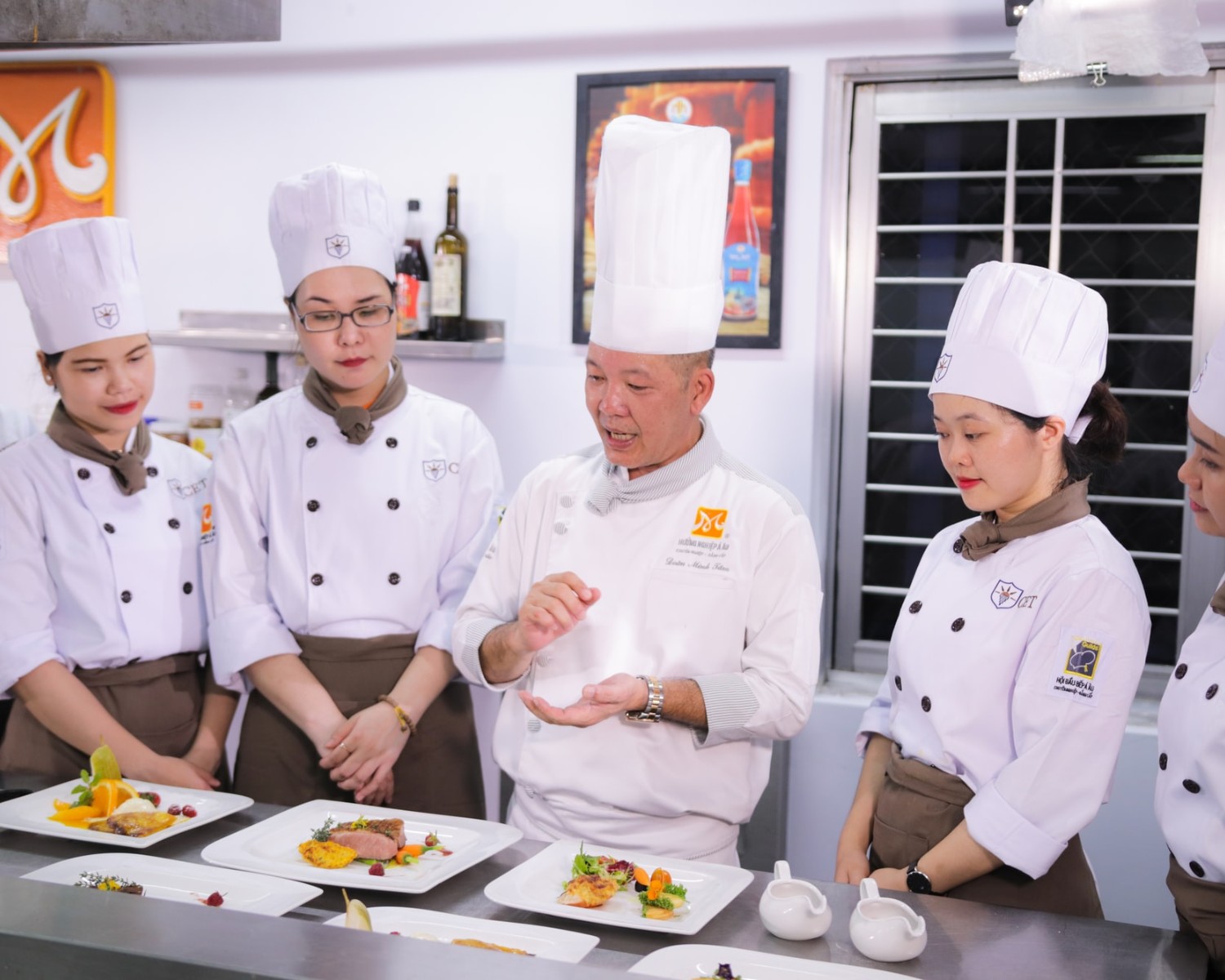 Voorbeeld van een CV voor een chef-kok en schrijfhandleiding (+ sjabloon)