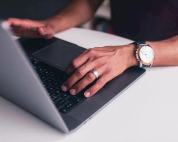 Hoe lang moet een CV zijn in 2025: 1 of 2 pagina's?